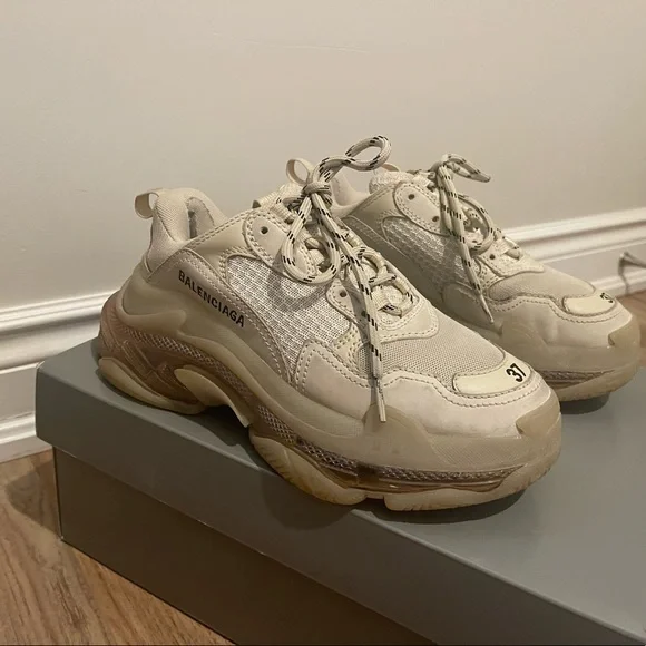 Authentic Balenciaga Triple S Trainers Clear Sole - Picture 3 of 6